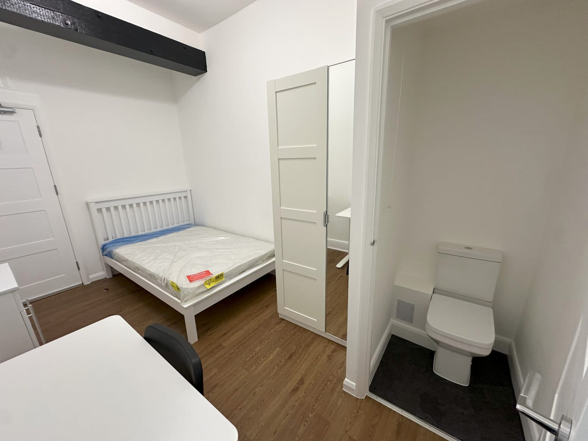 Room 21 17 Church Road, Maidstone, ME15 6QX