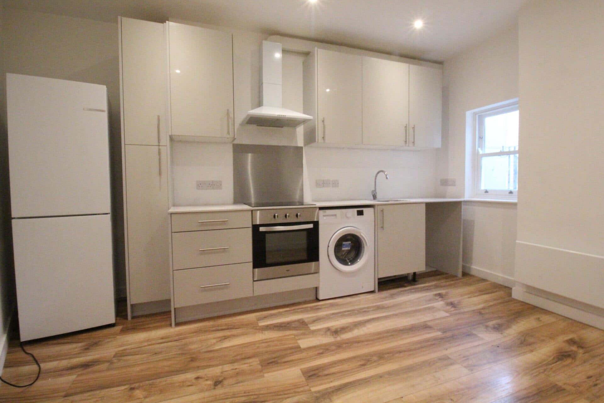 Flat 2, 63A High Street, Maidstone, Maidstone, ME14 1SR