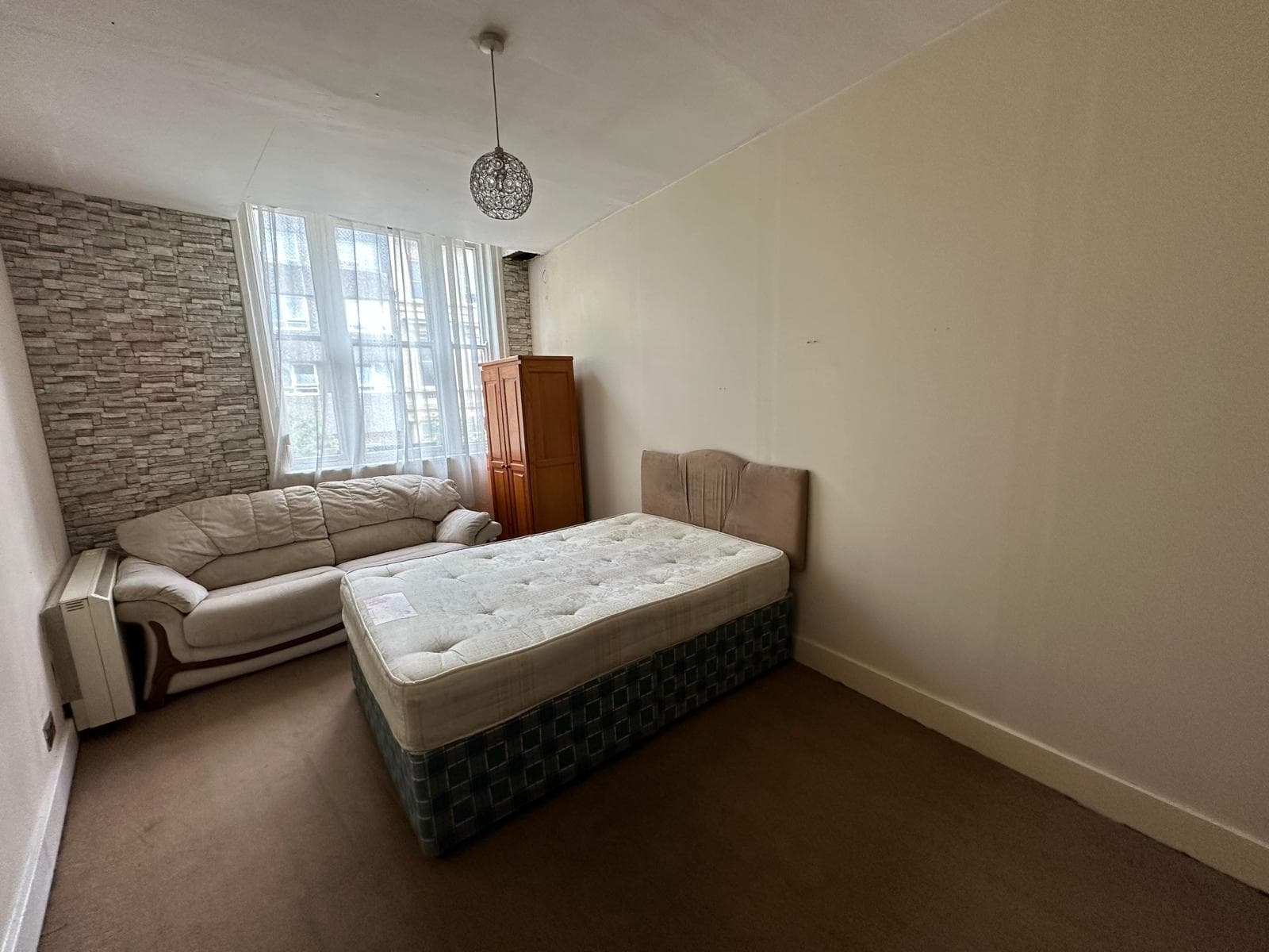 Flat B, 37 High Street, Maidstone, Maidstone, ME14 1JH