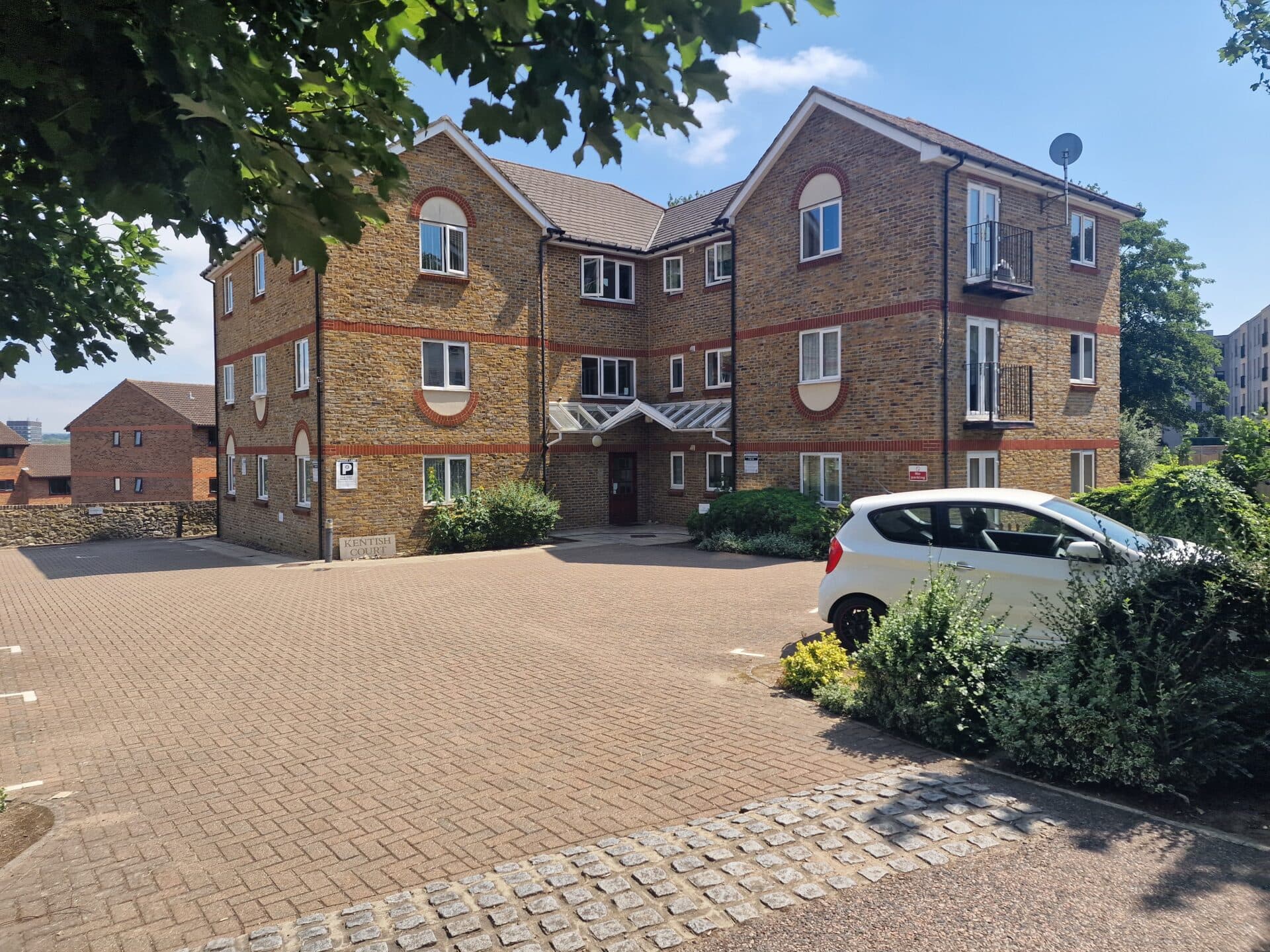 Flat 9, Kentish Court London Road, Maidstone, Maidstone, ME16 8AA