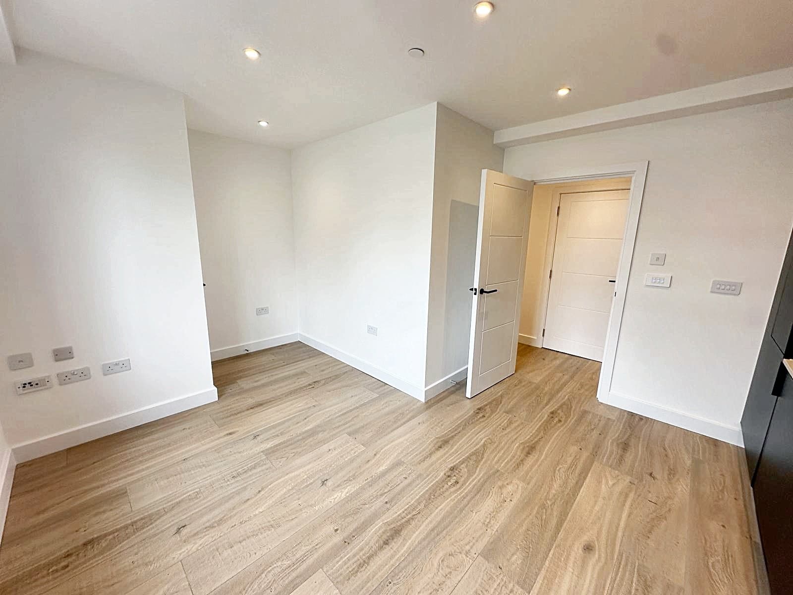 Flat 32, Heather Court, Sidcup, 1 Progressive Close, DA14 5HP