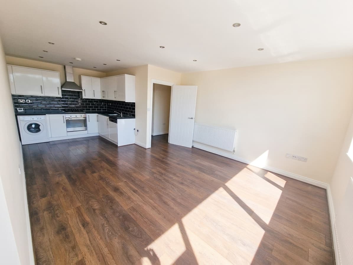 Apartment 6, Idenden House Medway Street, Maidstone, Maidstone, ME14 1JS